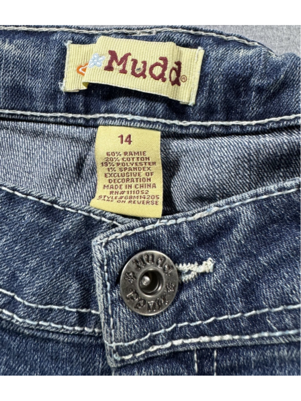 Mudd Girl’s Embroidered Jeans Size 14 w/ adjustable waistband Fun Floral Pattern - Picture 2 of 16